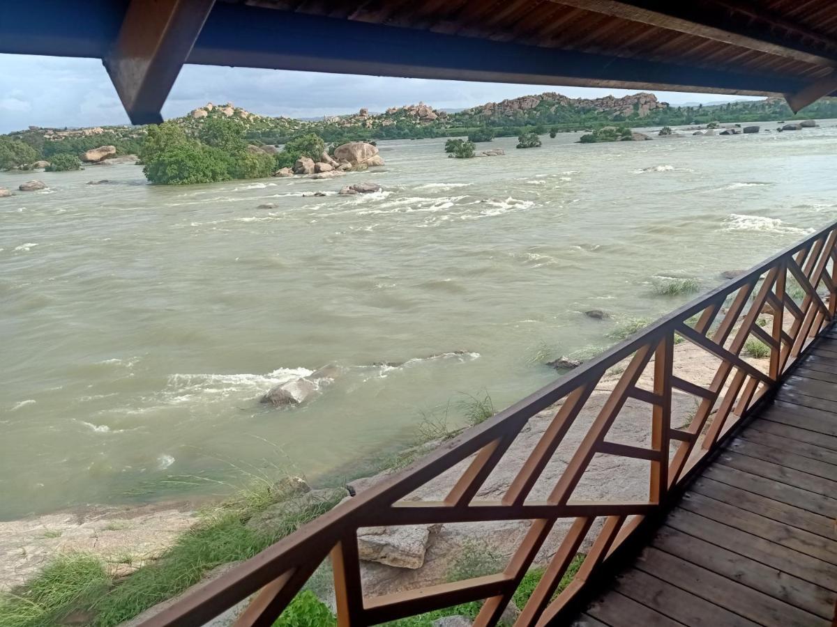 Leo Wodden Resort Hampi Bagian luar foto