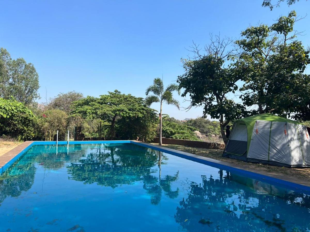 Leo Wodden Resort Hampi Bagian luar foto