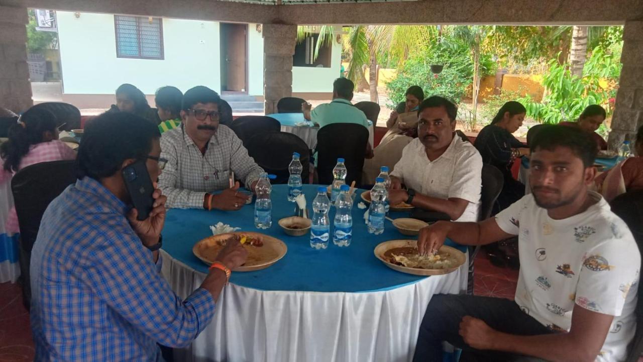 Leo Wodden Resort Hampi Bagian luar foto