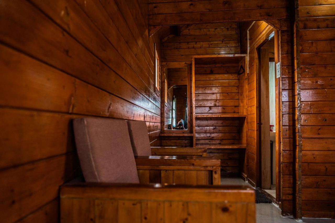 Leo Wodden Resort Hampi Bagian luar foto